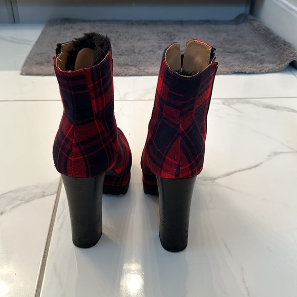 Jessica Simpson Boots - Size 10 - Red Plaid - Picture 2 of 5